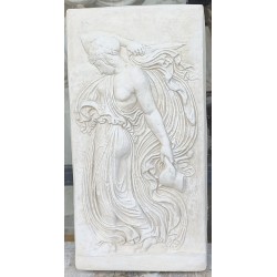 LR 74 Bajorrelieve Bacante con cuchillo h. centímetro. 54x28