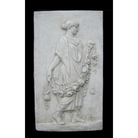 LR 72 Flachrelief Frau mit Rosengirlande h. cm. 50 x 29