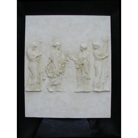 LR 135 Flachrelief Vestalinnen mit Rosengirlande h. cm. 87 x 73