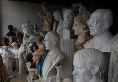 Calchi busti classici in gesso